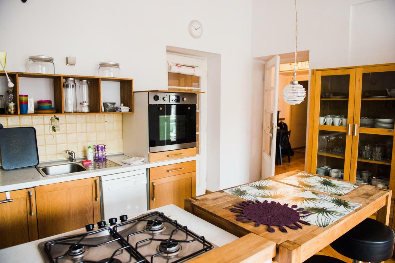 Tenement Apartment 90M2 City Center Красков Екстериор снимка